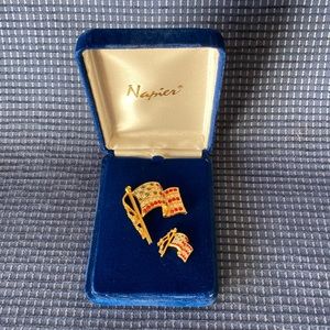 Napier USA Flag Pin Set NIB